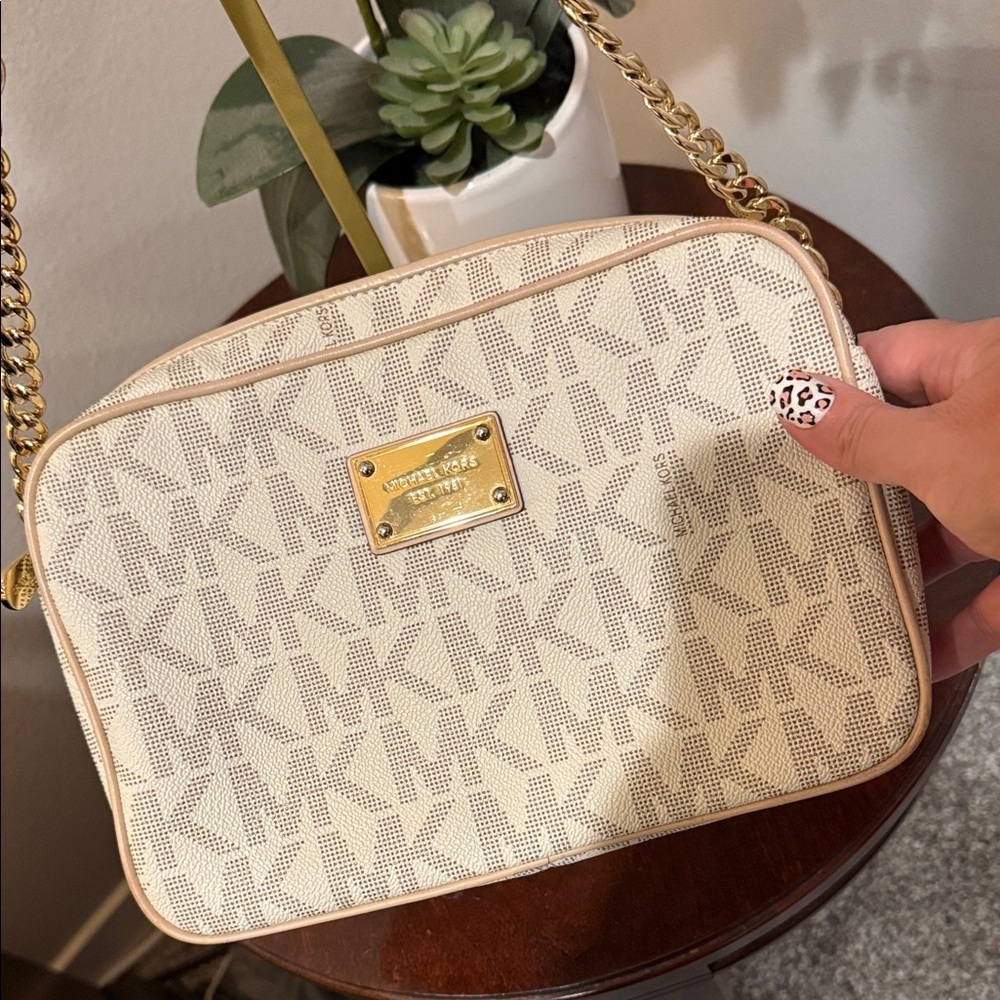 Michael Kors MK Cream Crossbody Bag purse handbag designer clutch bag wallet - Picture 2 of 10